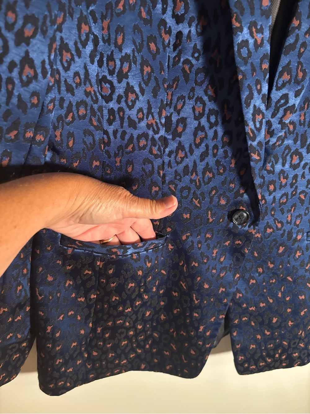 Banana Republic Blue Leopard Jacquard Blazer - Picture 3 of 8